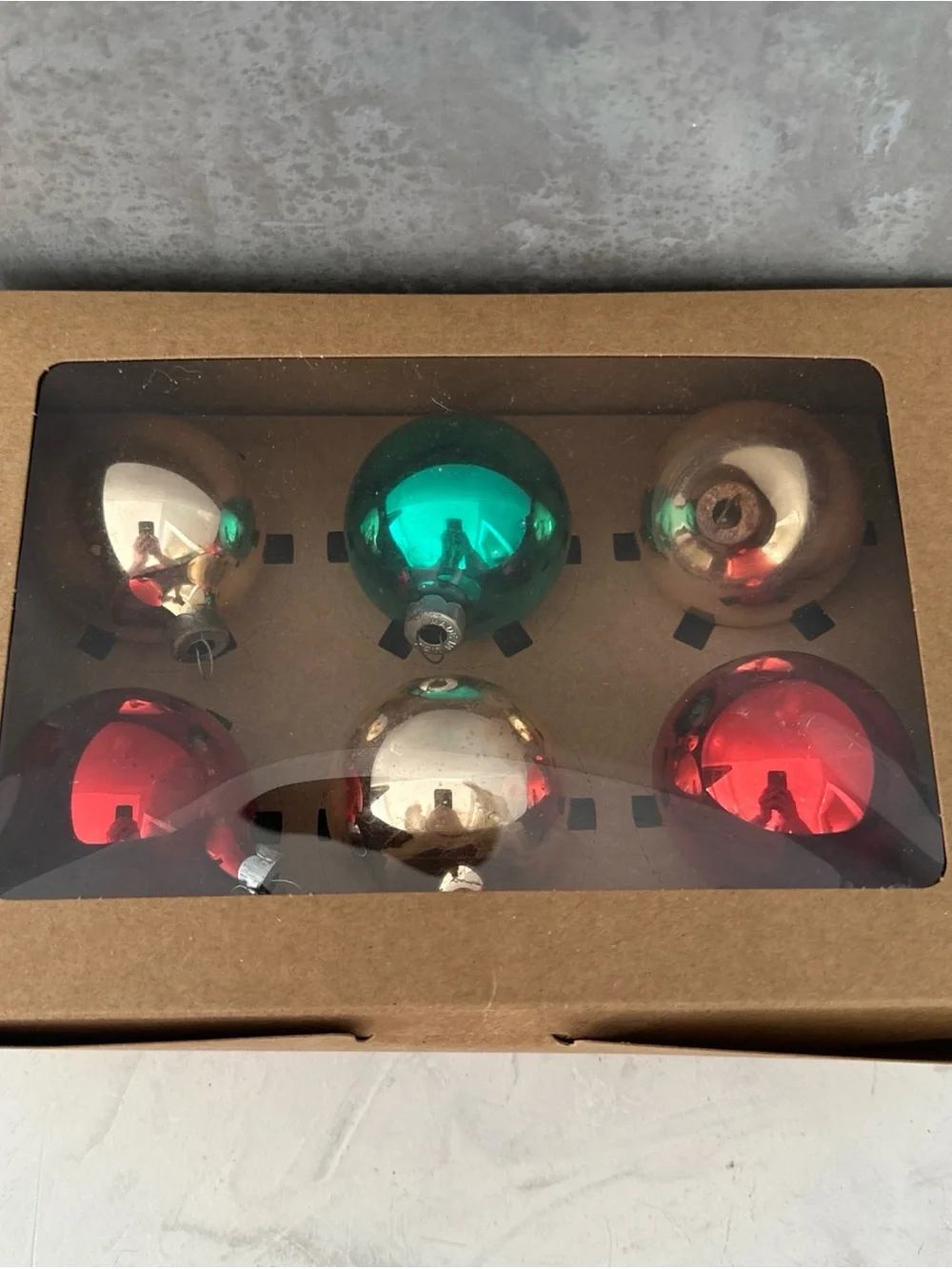 BOX OF 6 vintage ornaments multicolor